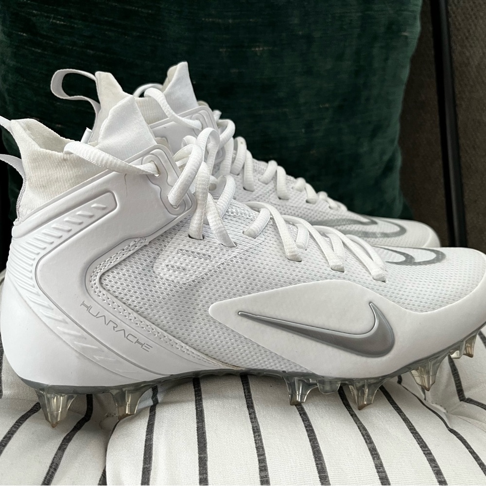 Nike Huarache Lacrosse Cleats 6.5 (women’s 8)